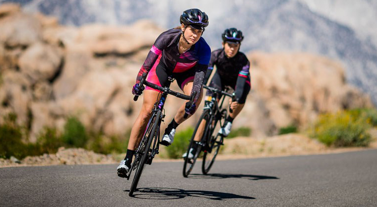 master cornering on a road bike