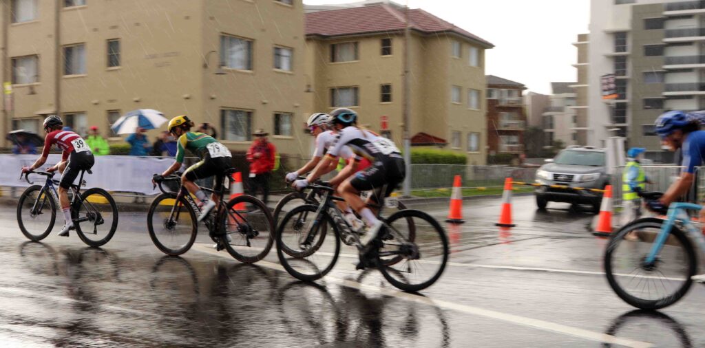 riding on wet roads and in the rain